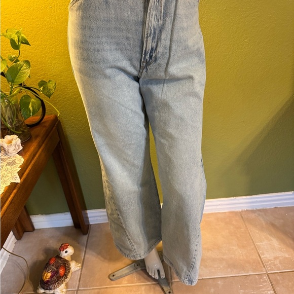 Frame Denim Light Wash Jeans - Picture 1 of 17